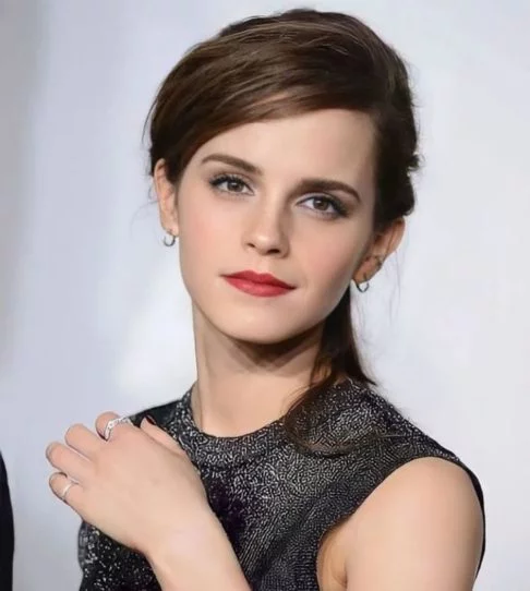 WebStories: Emma Watson revela ‘desconforto’ nos bastidores de Harry Potter