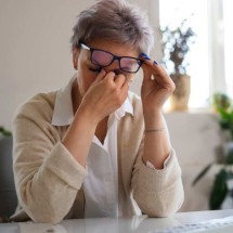 Perda gradual da visão pode ser um sinal precoce de demência e Alzheimer - Freepik