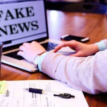 Proximidade com fake news abala reputação das marcas - Pixabay/Divulgação
