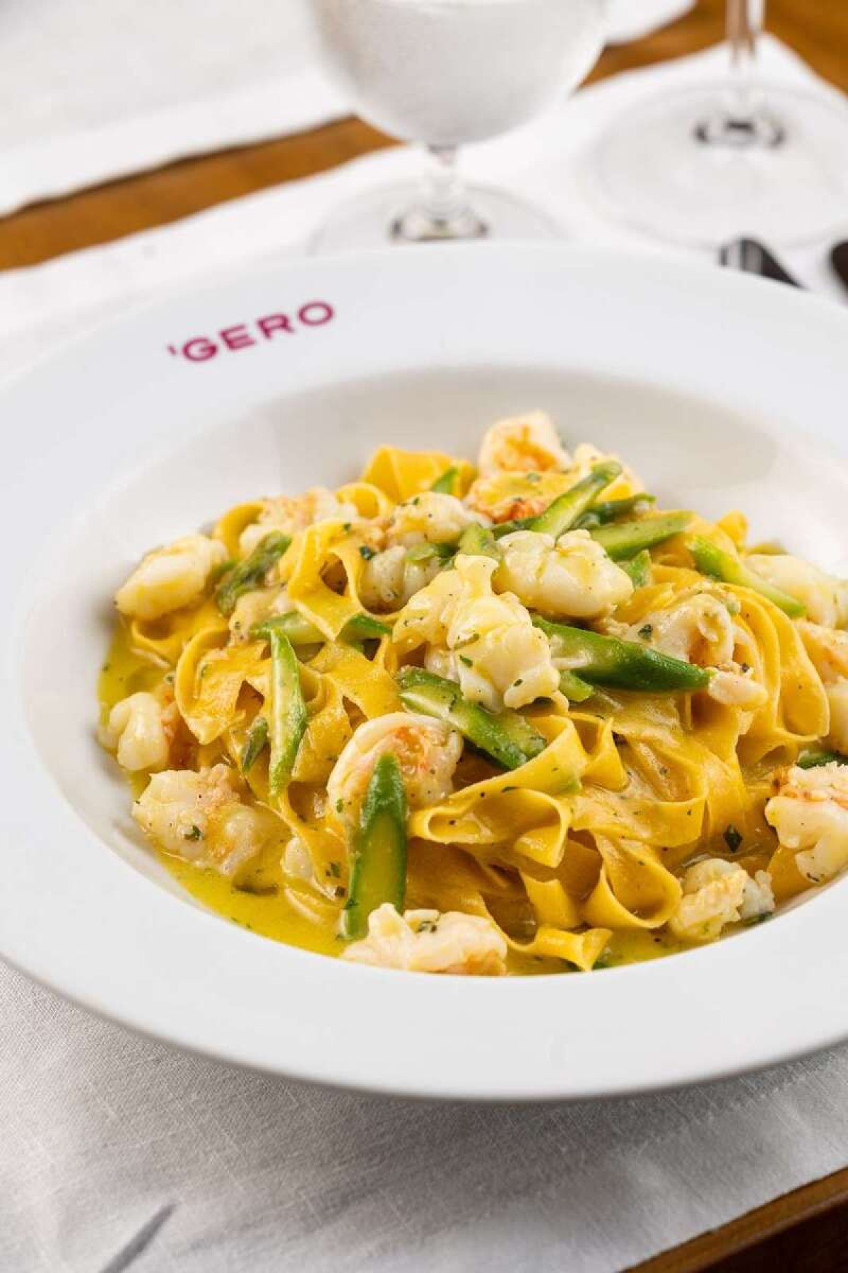 Fettuccine com camarão, aspargos e limão: seguindo essa mesma combinação, o chef do Gero vai servir no jantar frutos do mar com um toque de limão siciliano 
