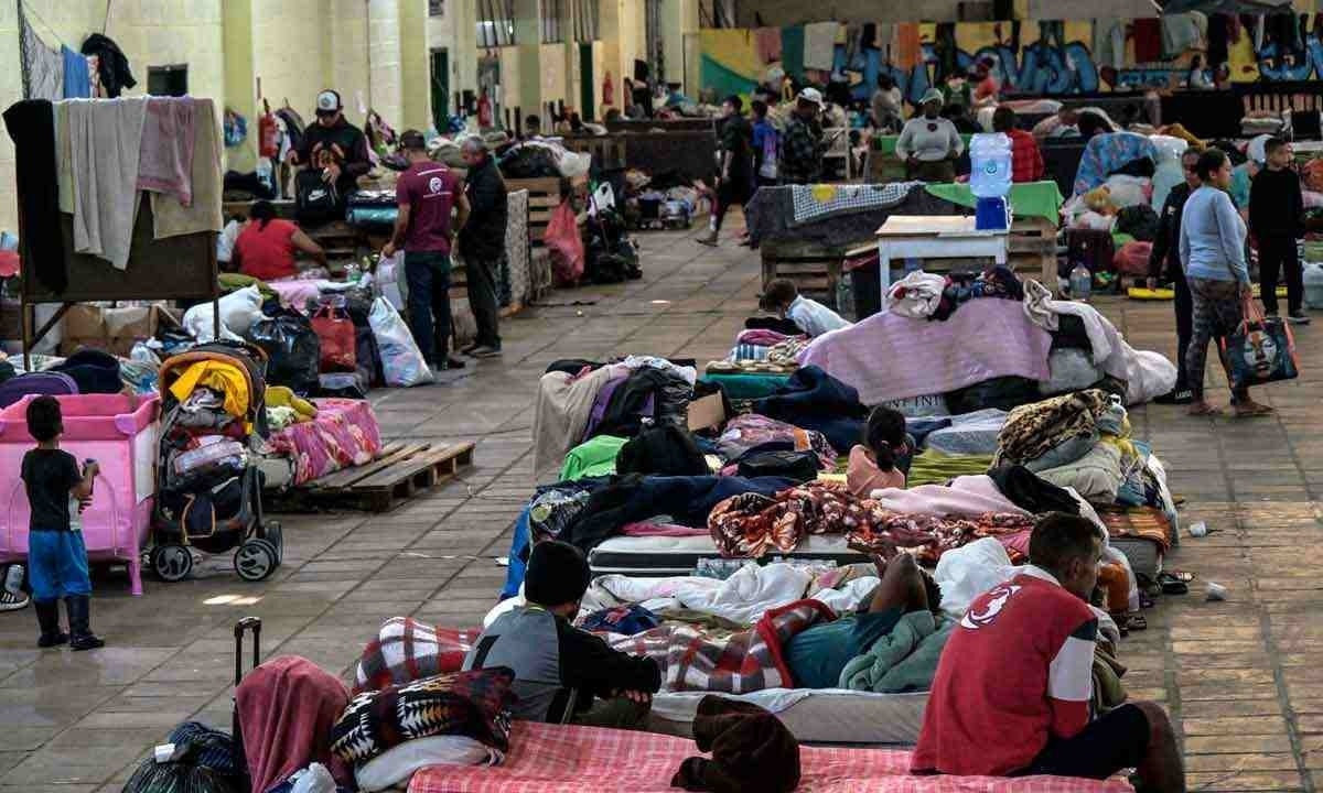 O mundo está solidário ao Sul, independentemente da exploração eleitoreira que se mostra latente na tragédia.
 -  (crédito: Nelson Almeida/AFP)