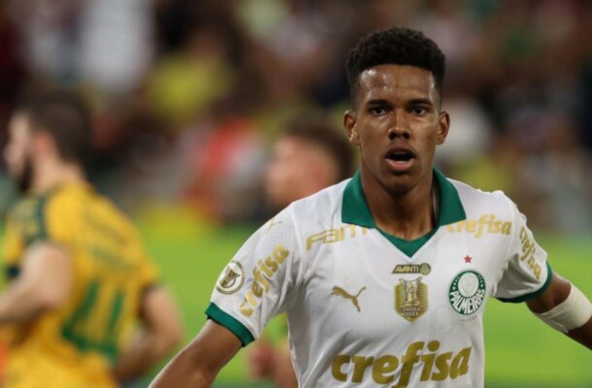 Palmeiras e Chelsea chegam em acordo para venda de Estêvão, diz jornalista