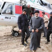 Preocupação: veja reações à queda do helicóptero com presidente do Irã - AFP/REPRODUÇÃO