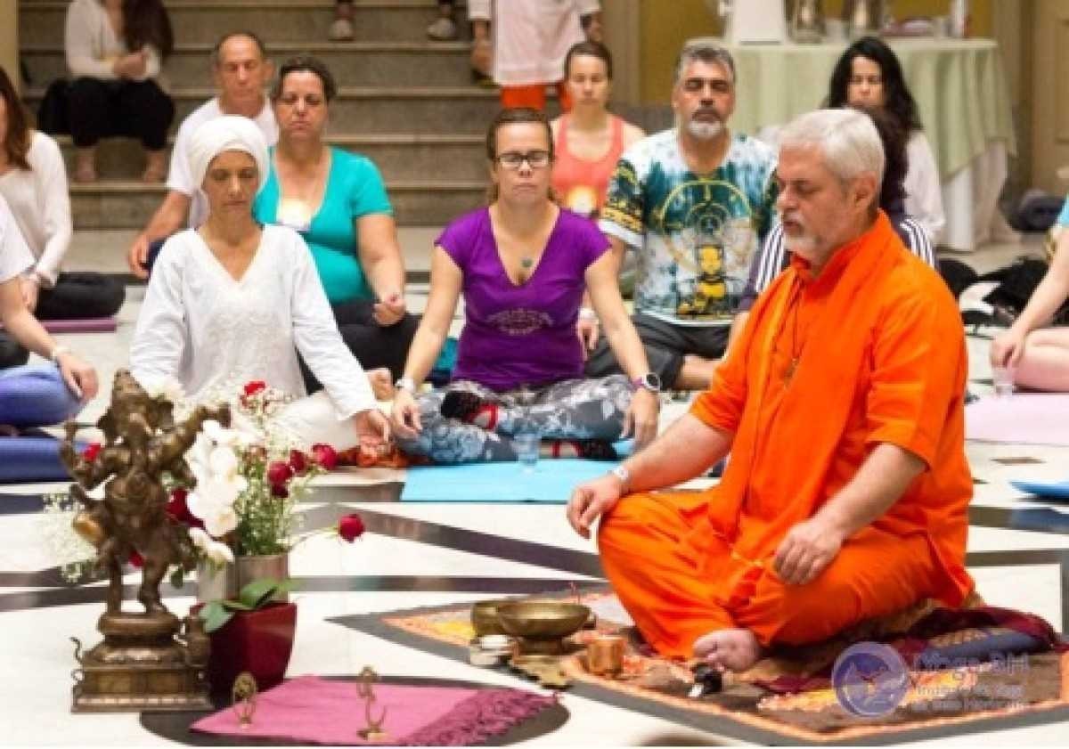 Corpo e mente: Araxá sedia festival de yoga em junho