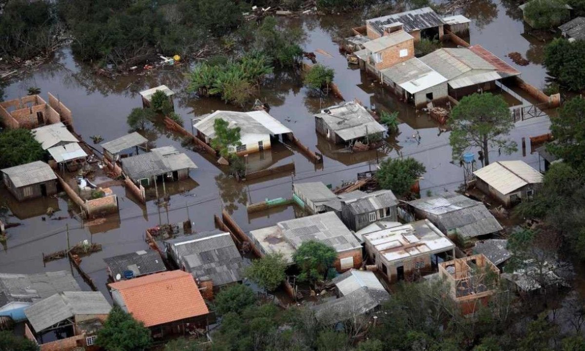 Aplicativo salvou mais de 11 mil pessoas no Rio Grande do Sul -  (crédito: Anselmo Cunha / AFP)