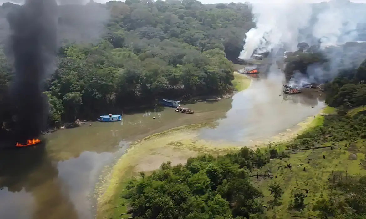 Universidades amazônicas vão estudar contaminação por mercúrio -  (crédito: EBC)