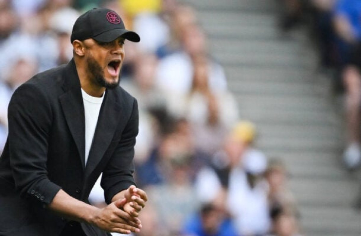 Rebaixado com o Burnley, Kompany entra na mira do Bayern
