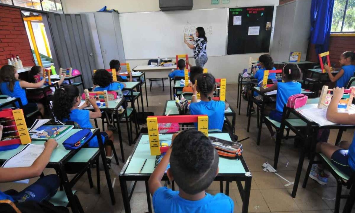 O projeto de lei pretende tornar a Bíblia um recurso paradidático das salas de aula das escolas públicas e privadas de Belo Horizonte -  (crédito: Alexandre Guzanshe/EM/D.A Press)