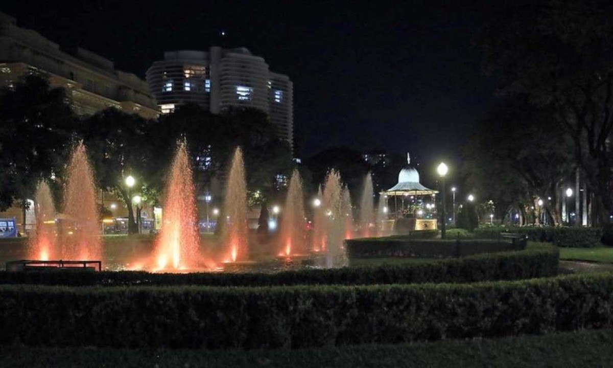 Belo Horizonte apoia campanha Maio Laranja com iluminação de monumentos e prédios públicos