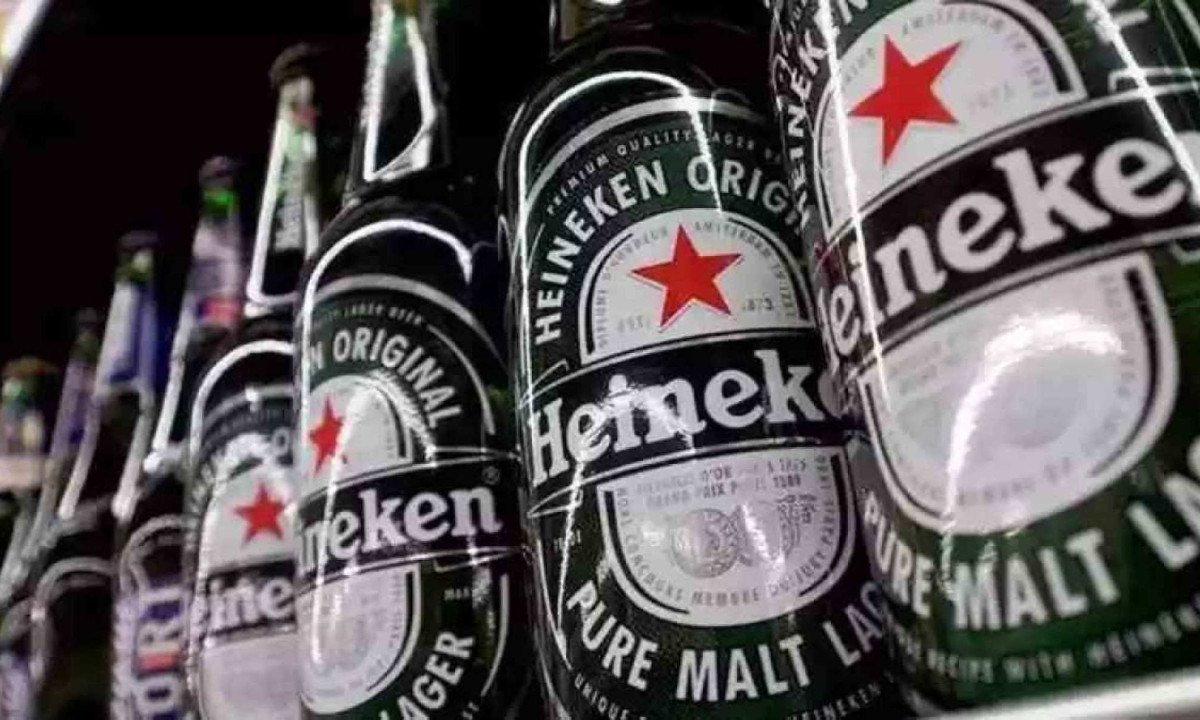 Cervejaria anuncia banco de vagas de emprego em Passos, no Sudoeste de Minas -  (crédito: Getty Images)