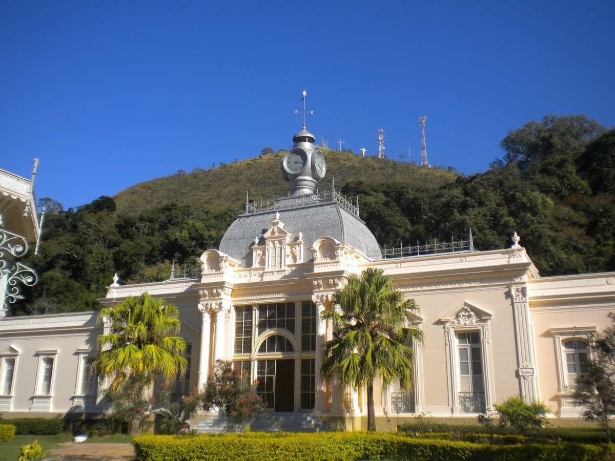  Patrimônio de Minas, o Conjunto Paisagístico e Arquitetônico do Parque das Águas de Caxambu foi tombado em 1999                             