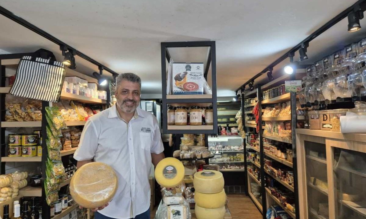 Marcelo Nunes Coelho, do Empório du Carmo, morou cinco anos em Porto Alegre e decidiu ajudar os produtores de queijo do RS  -  (crédito: Arquivo Pessoal)