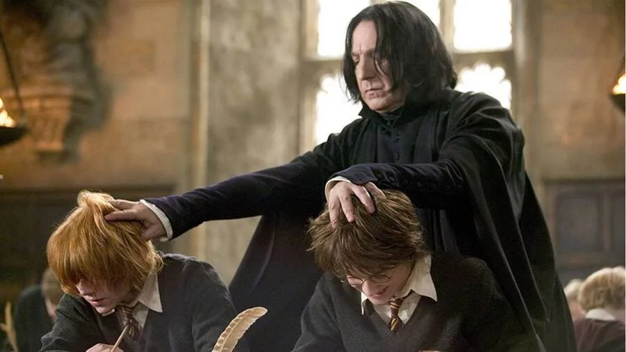 WebStories: Daniel Radcliffe diz que temia Alan Rickman nas gravações de Harry Potter
