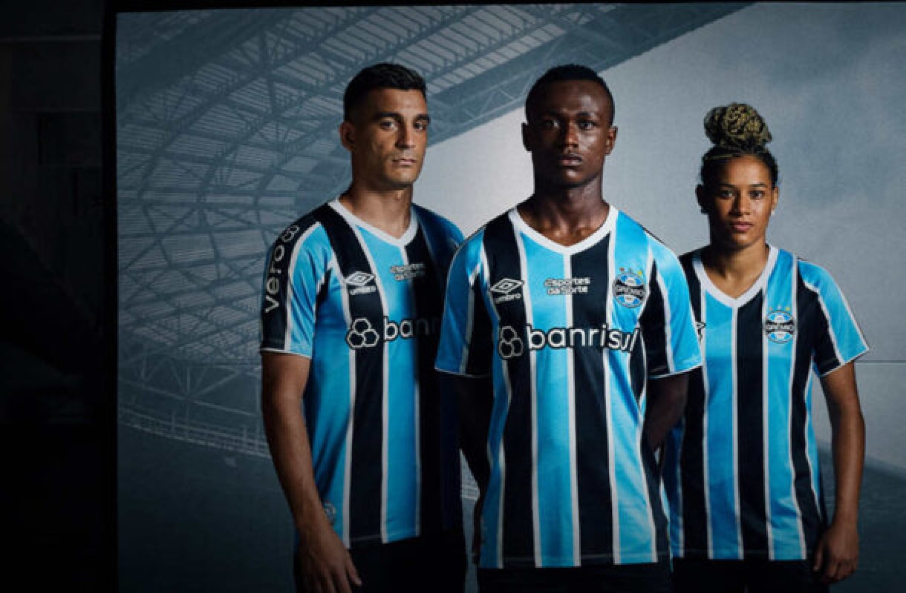 Grêmio divulga nova camisa em homenagem ao primeiro título da Copa do Brasil