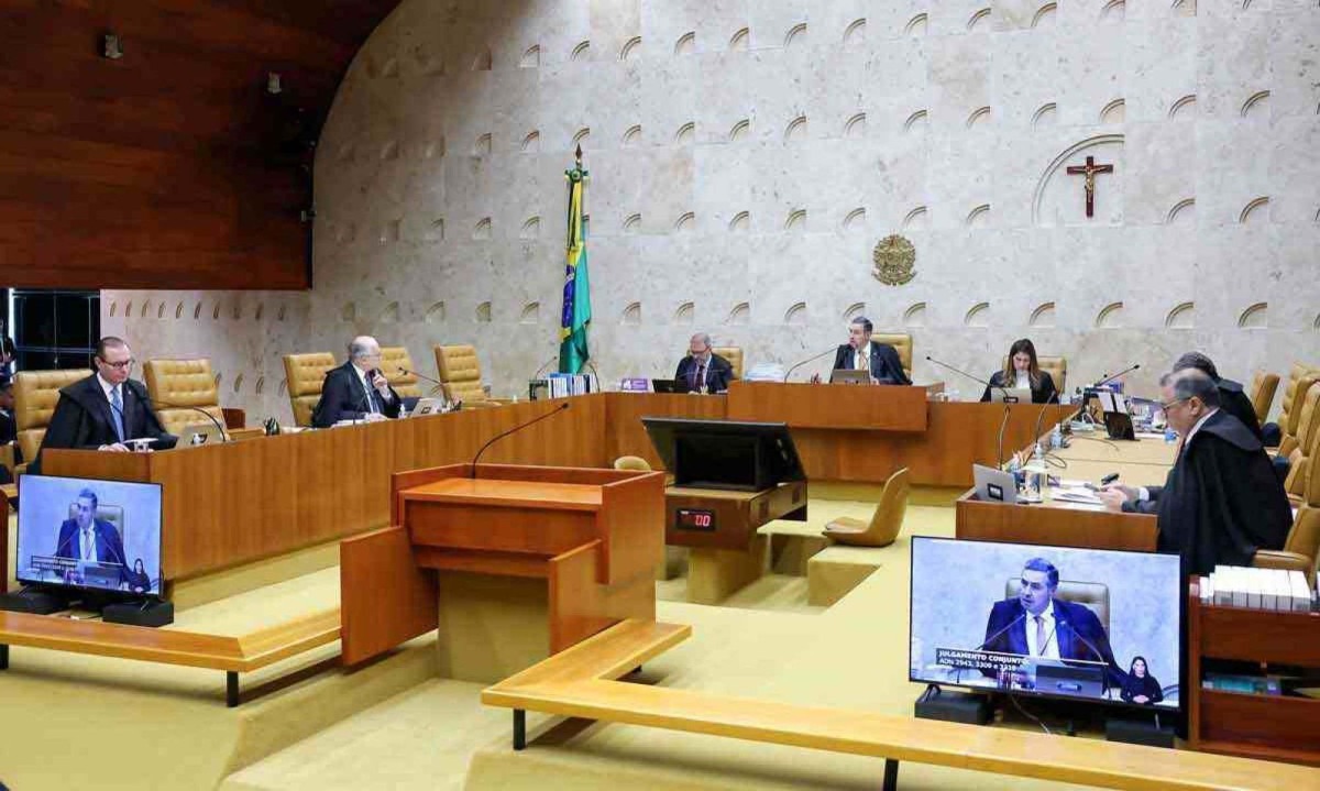 Plenário do STF: decisões monocráticas dos ministros recebem muitas críticas -  (crédito: ANTONIO AUGUSTO/STF)