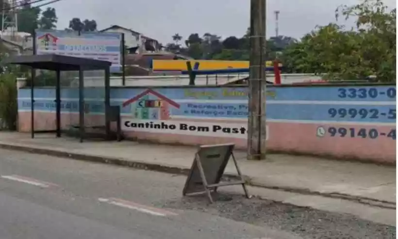 Homem que invadiu creche e matou 4 crianças vai a júri popular em agosto - Google/streetview