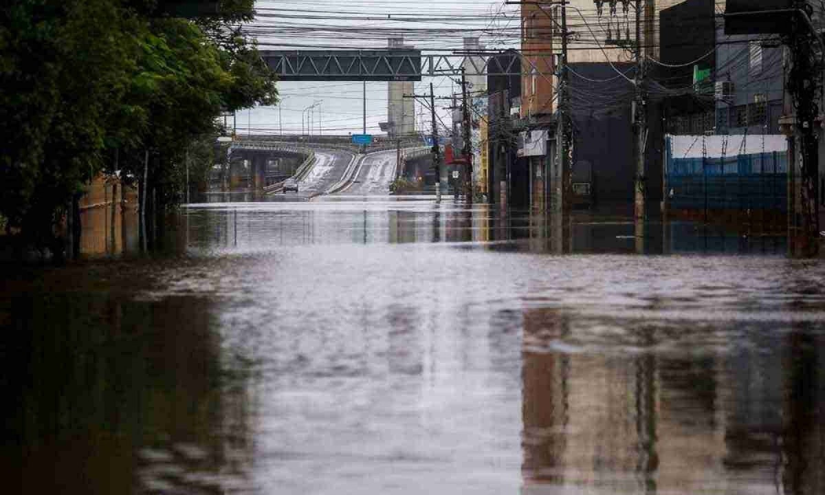 Rio Grande do Sul foi devastado por tempestades e enchentes -  (crédito: NELSON ALMEIDA/AFP)