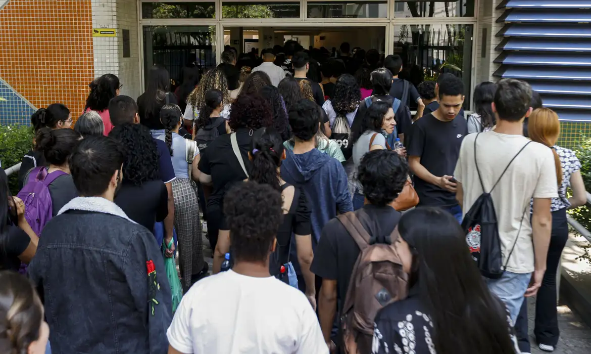 STF prorroga cotas raciais em concursos até Congresso votar nova lei -  (crédito: EBC)