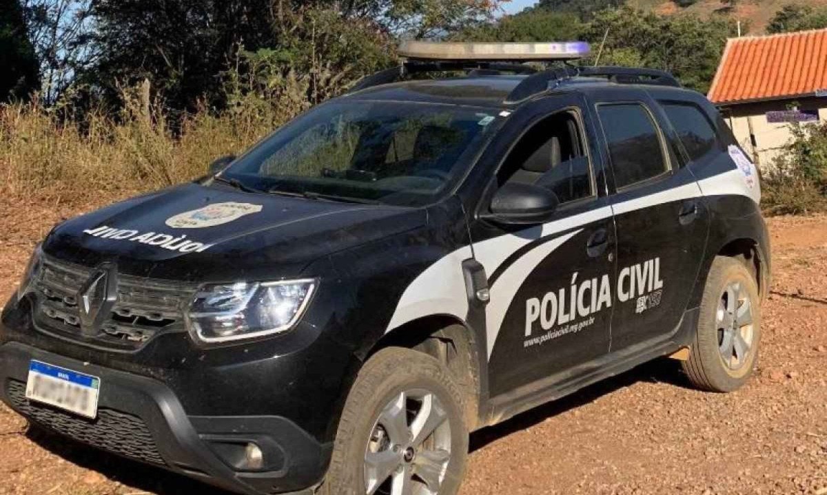 Vítima, de 57 anos, foi atingida com um tiro no peito e morreu no local; suspeita foi liberada devido a excludente de ilicitude -  (crédito: PCMG / Divulgação)