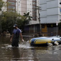 Ciclone no Rio Grande do Sul provoca vento e chuva forte em cidades gaúchas já atingidas pelas cheias - ANSELMO CUNHA / AFP