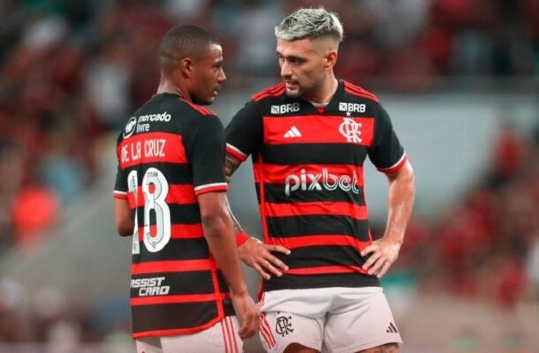 Quarteto pode formar meio-campo titular do Flamengo após quase quatro meses