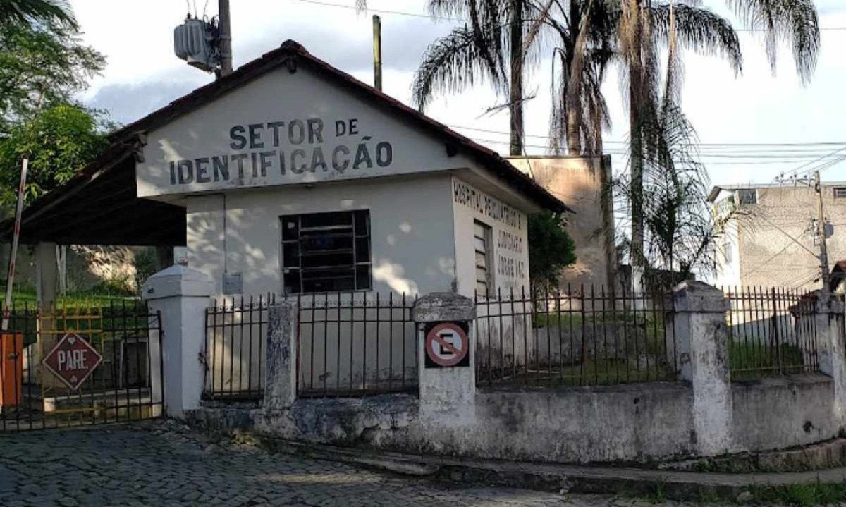 Justiça suspende a interdição de dois hospitais psiquiátricos -  (crédito: Google Street View/Reprodução)