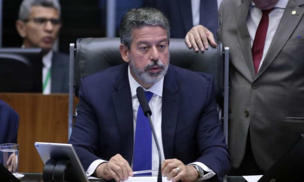 Lira se reuniu  com o presidente Lula para debater uma saída para a questão -  (crédito: Zeca Ribeiro/Câmara dos Deputados)