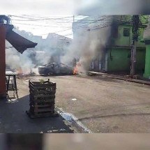 Rio tem carros e barricadas incendiados em operação da PM - Reprodução/Redes sociais