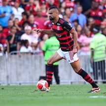 Flamengo acerta venda de Fabrício Bruno para o West Ham - No Ataque Internacional