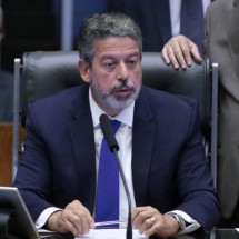 Lira defende imposto em compras de até US$ 50 contra 'práticas desleais' - Zeca Ribeiro/Câmara dos Deputados