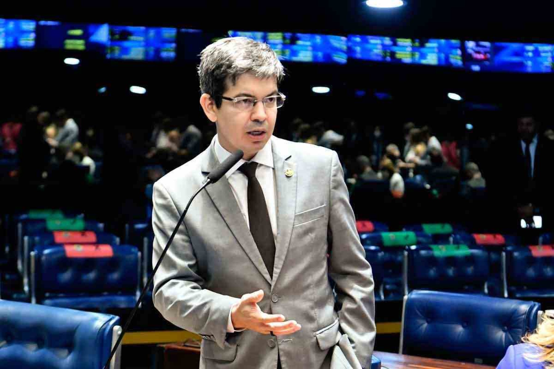 Derrota do governo no Congresso foi recado de Pacheco e Lira