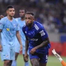 Com emoção, Cruzeiro vence a Católica e vai às oitavas da Sul-Americana