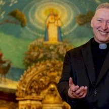 Padre Marcelo Rossi se une a Simone Mendes em 'A Casa é Sua' - Martin Gurfein