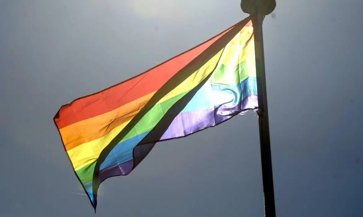 Projeto oferece orientação jurídica gratuita a ONGs LGBTQIA+