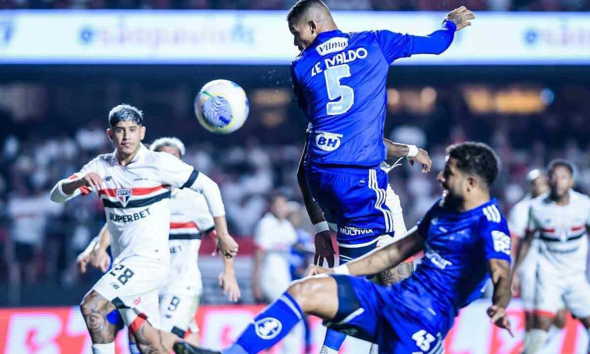 Cruzeiro foi derrotado por 2 a 0 pelo São Paulo, domingo, no Morumbi, resultado que colocou a equipe celeste em 9º lugar no Brasileiro -  (crédito: Gustavo Aleixo/Cruzeiro)