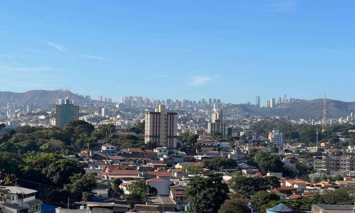 Belo Horizonte registrou 13,5°C na manhã desta terça-feira (4/6) -  (crédito: Edésio Ferreira/EM/DA Press)
