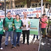 Servidores do Ibama realizam protesto em BH e pedem melhorias salariais - Leandro Couri/EM/D.A Press