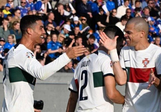 Halldor Kolbeins/AFP via Getty Images