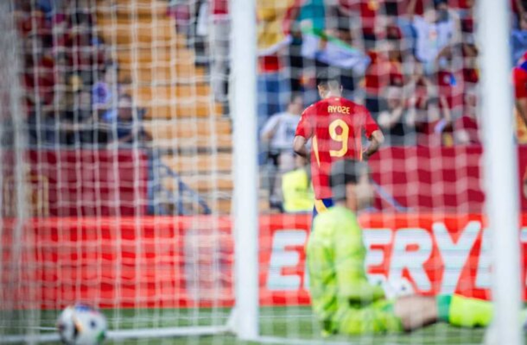 Com gol de estreante ‘veterano’ e hat-trick, Espanha goleia Andorra em amistoso