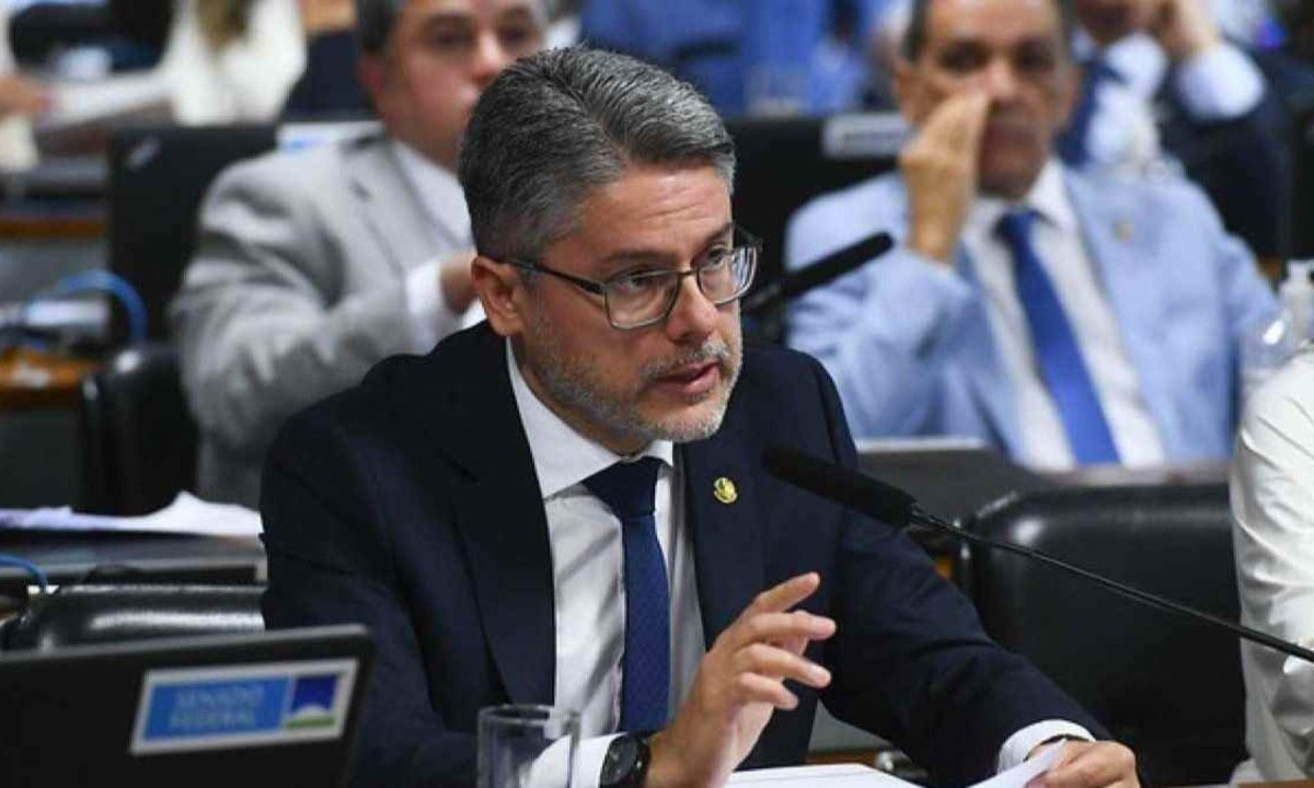 Alessandro Vieira (MDB-SE) é um dos senadores que podem ser beneficiados com a PEC das Praias -  (crédito: Marcos Oliveira/Agência Senado)