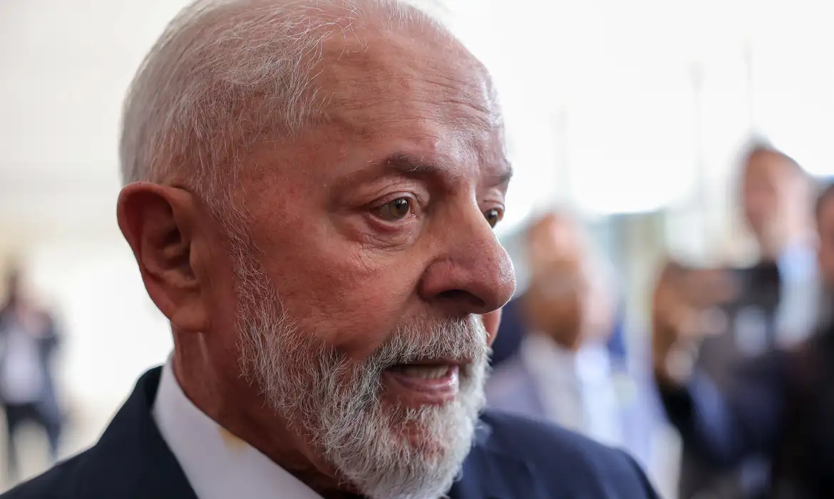 Lula reclama de burocracia e pede “resposta imediata” ao RS -  (crédito: EBC)