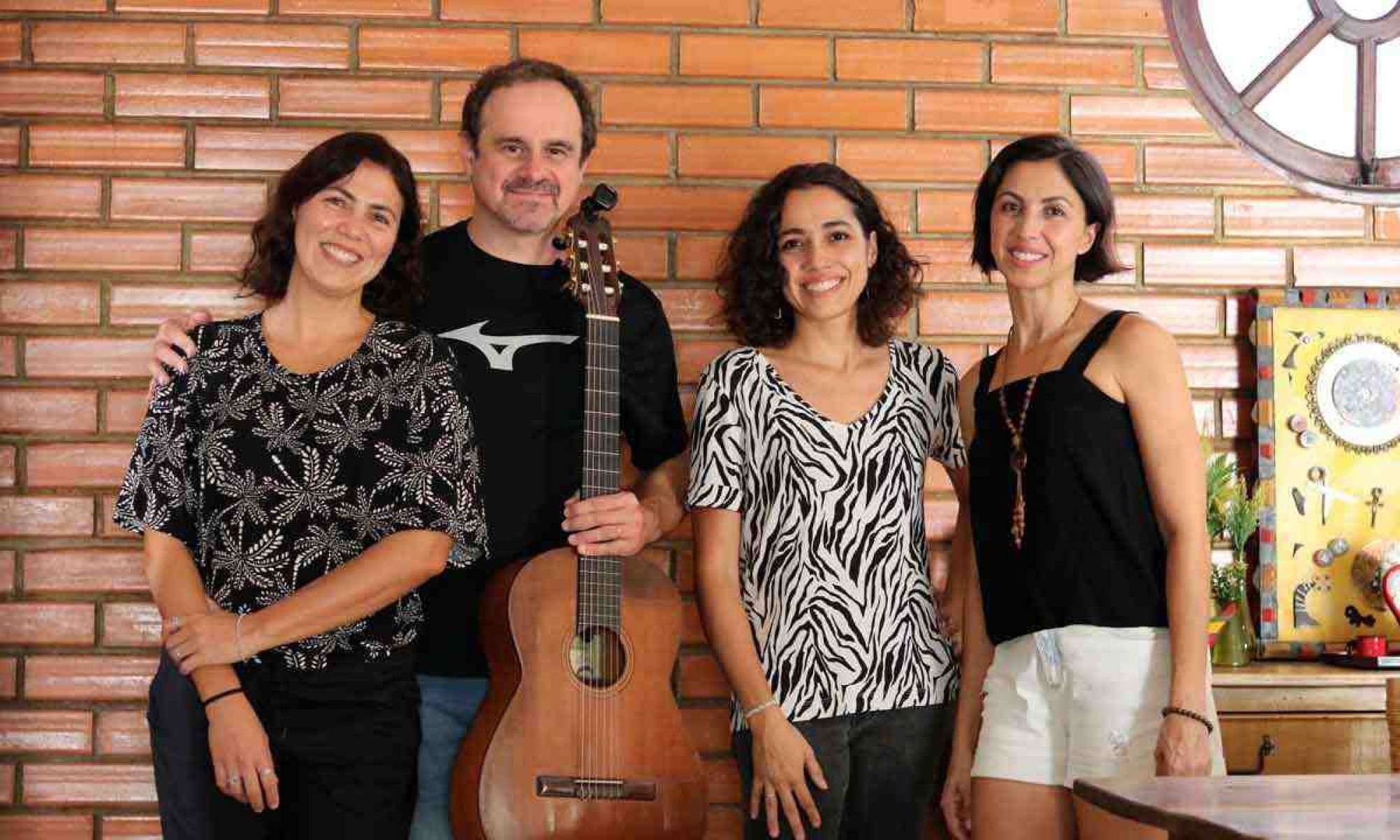 Vinicius de Moraes ganha homenagem de Amaranto e Tabajara Belo
