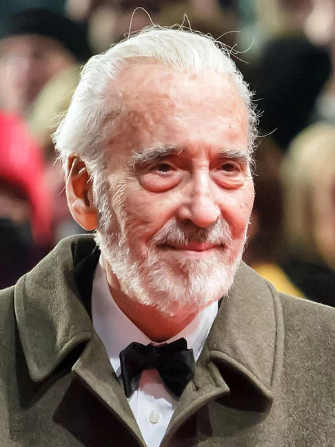 Nove anos sem Christopher Lee: Ator se consagrou como Drácula no cinema - Avda – Wikimédia Commons