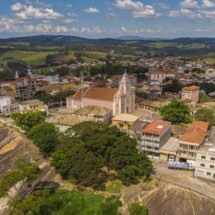 Idosa de 74 anos pede ajuda à PM após ser abandonada pela família - Divulgação / Prefeitura Municipal de Resende Costa