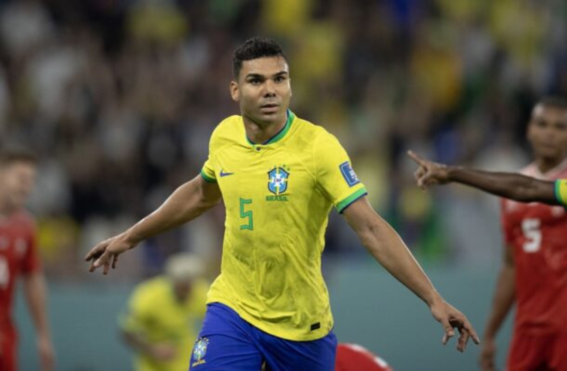 Casemiro exalta Thiago Silva, do Fluminense: ‘Quem ganha é o futebol brasileiro’