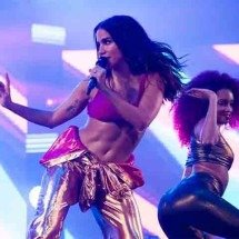 WebStories: Billboard inclui Anitta entre principais nomes da música LGBT+