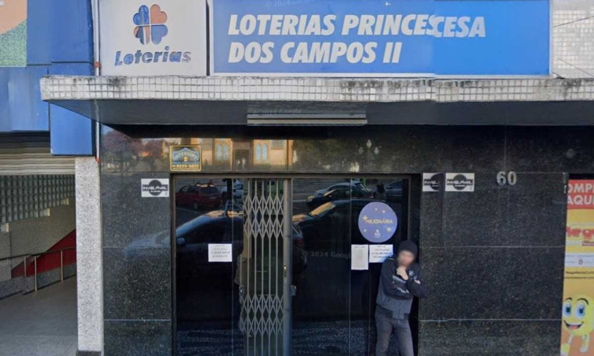 Bilhete premiado saiu da Loterias Princesa dos Campos II, em Ponta Grossa -  (crédito: Google Street View/Reprodução)