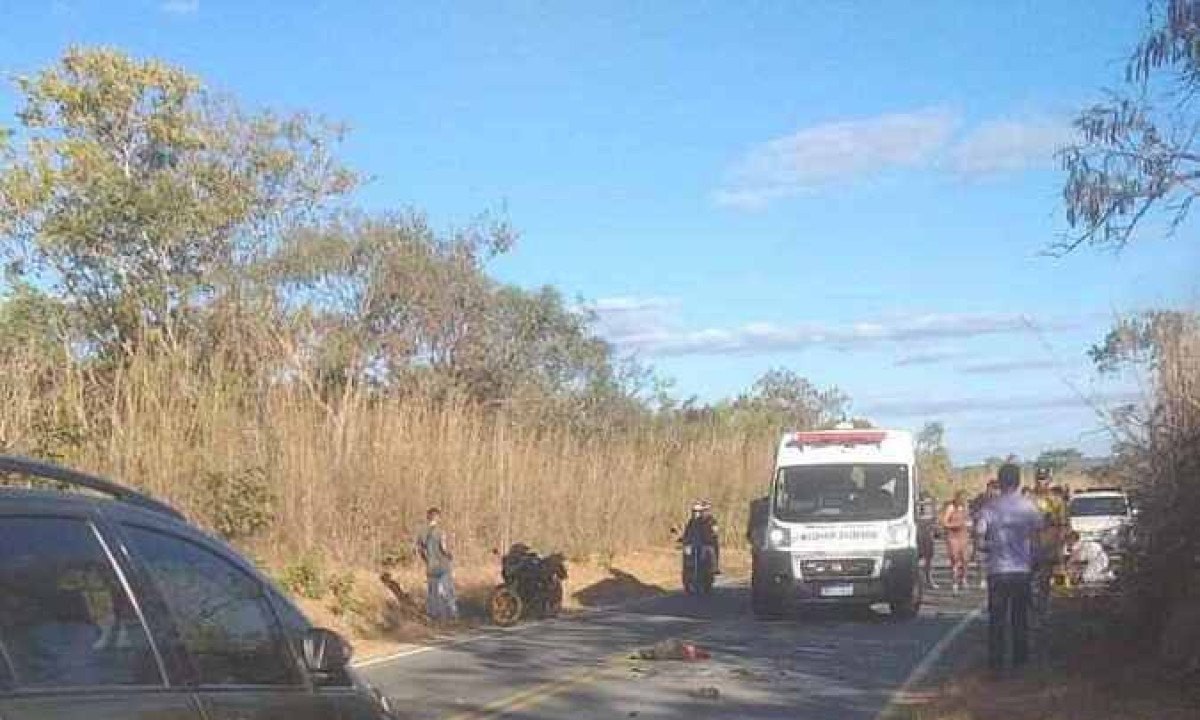 O acidente aconteceu na altura do Km 5, da MG-323, entre as cidades de Jaboticatubas e Baldim

 -  (crédito: Folha de Baldim/reprodução )