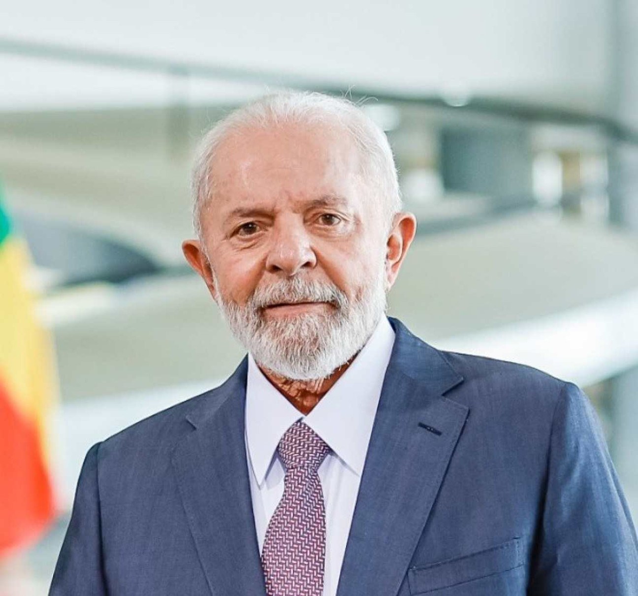 Governo Lula tenta aval do TSE para atuar contra fake news