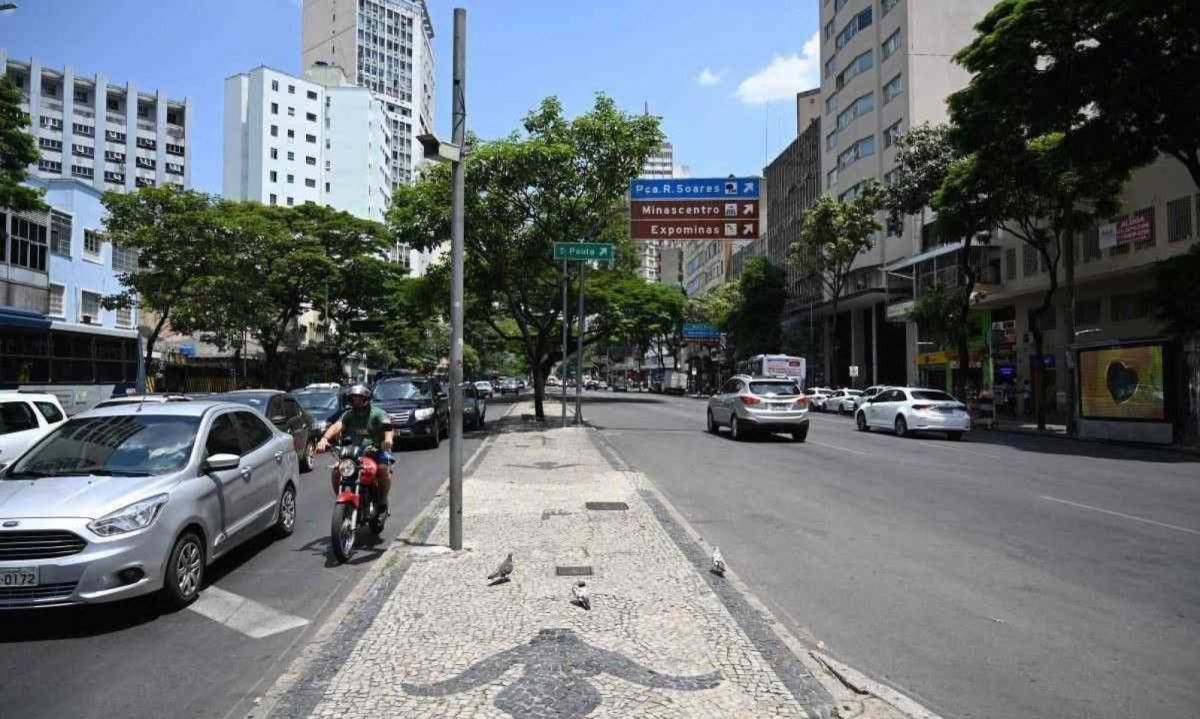 Obras da ciclovia na Afonso Pena devem ser paralisadas -  (crédito: Leandro Couri/EM/D.A.Press)